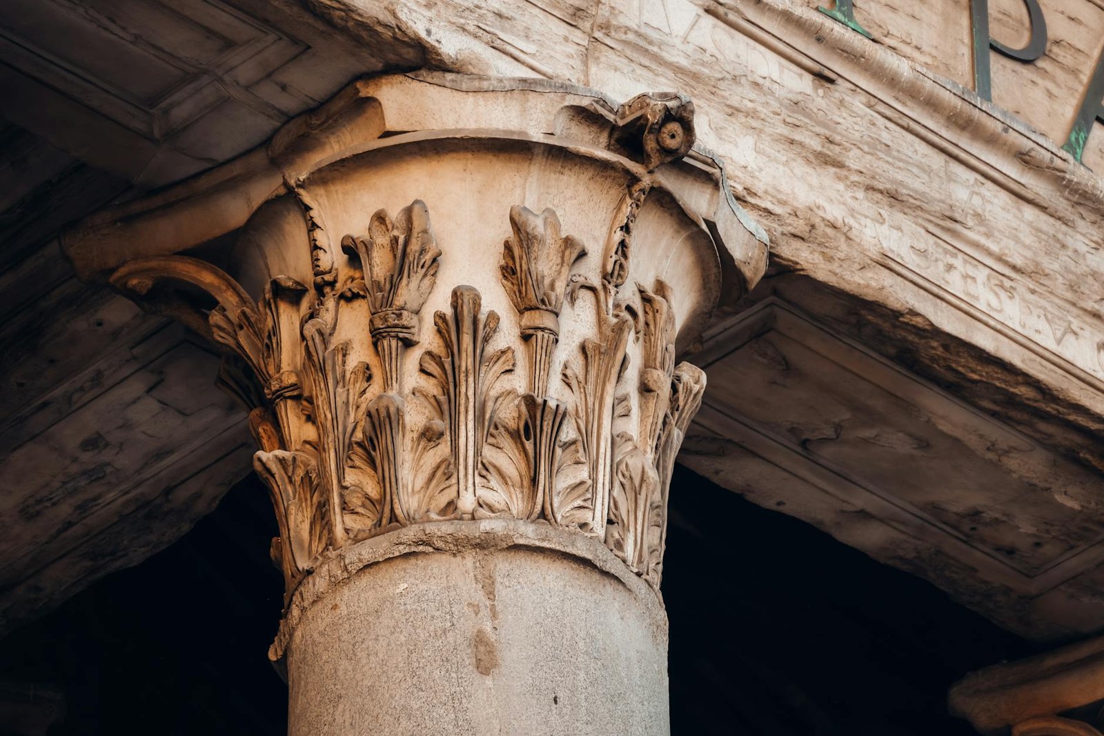 Greek Democracy vs Roman Republic: 7 Essential Differences Explained in This Sunday Digest Interesting Overlooked Comparison