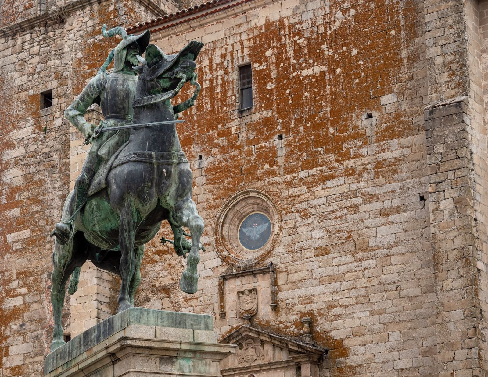 The Best Medieval History Books: 10 Reads on the Middle Ages